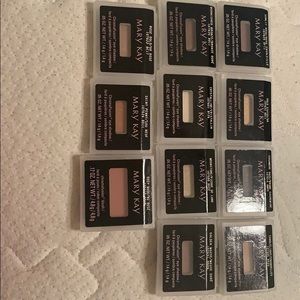 Mary Kay shadow lot and one blush